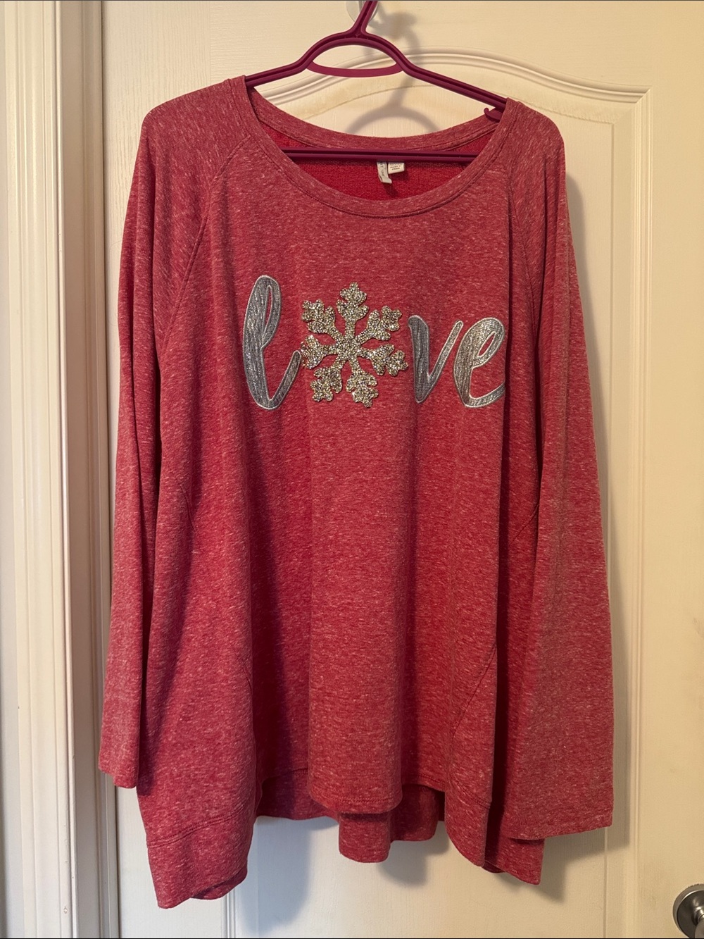 Cozy Red 'Love' Snowflake Pullover Sweatshirt